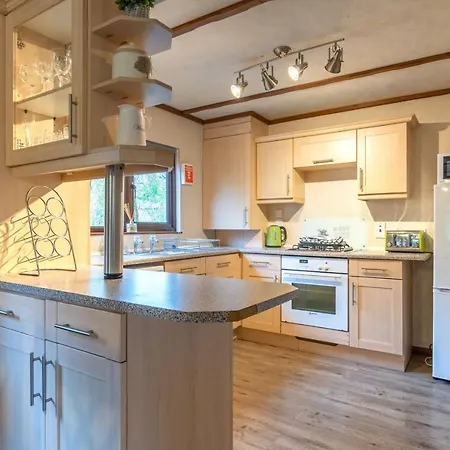 Holiday home Woodland Retreat - White Cross Bay *