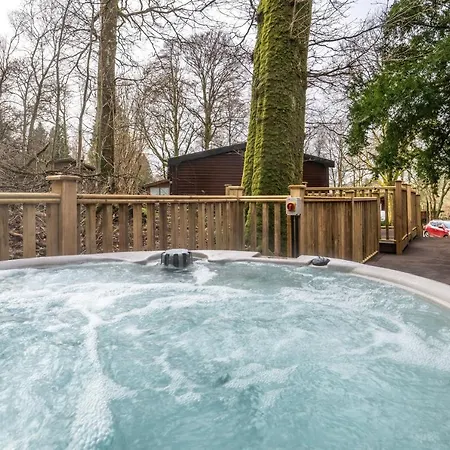 Woodland Retreat - White Cross Bay *