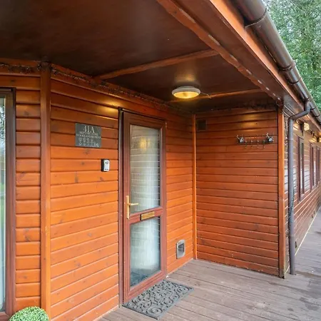 Woodland Retreat - White Cross Bay * Windermere